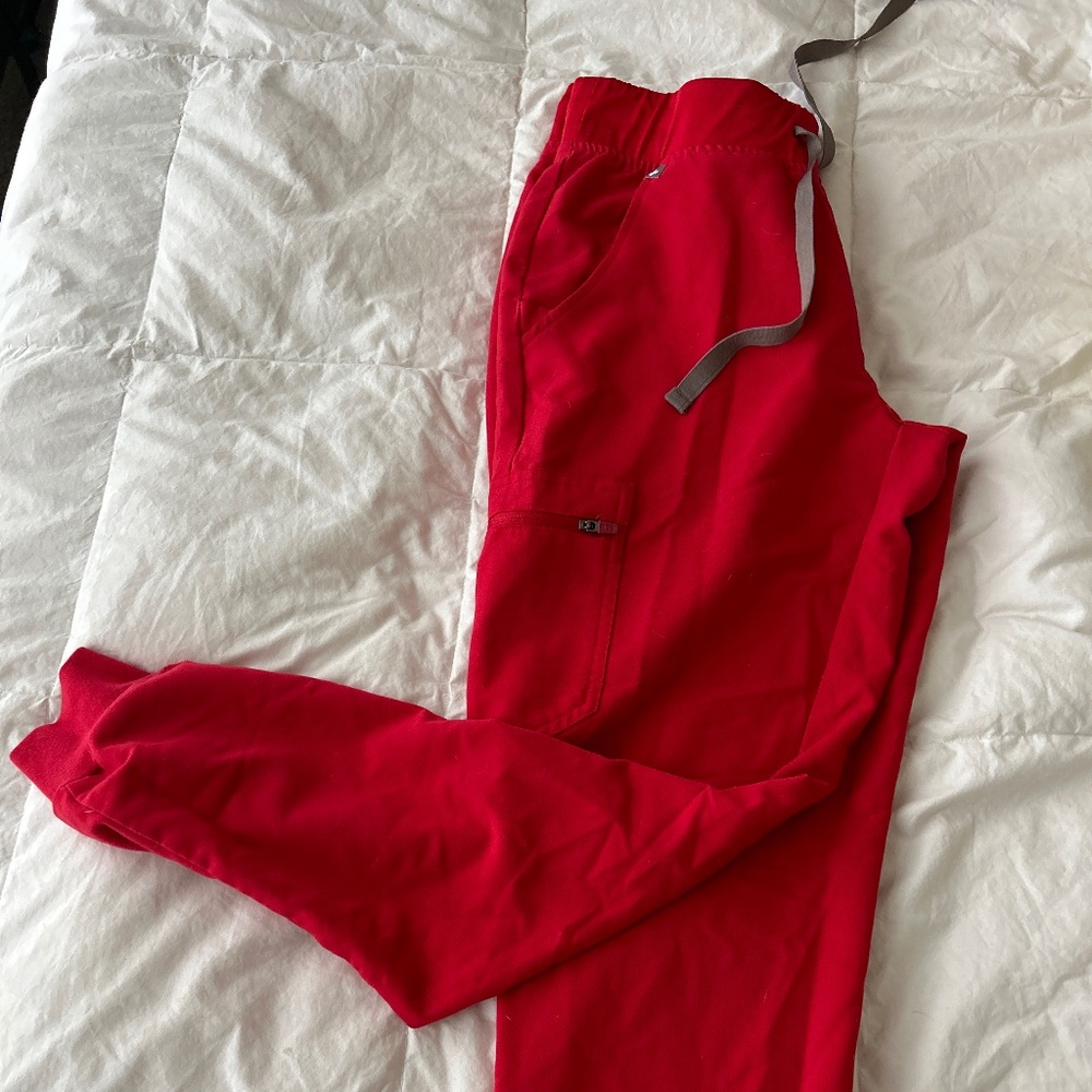 Red Figs Joggers